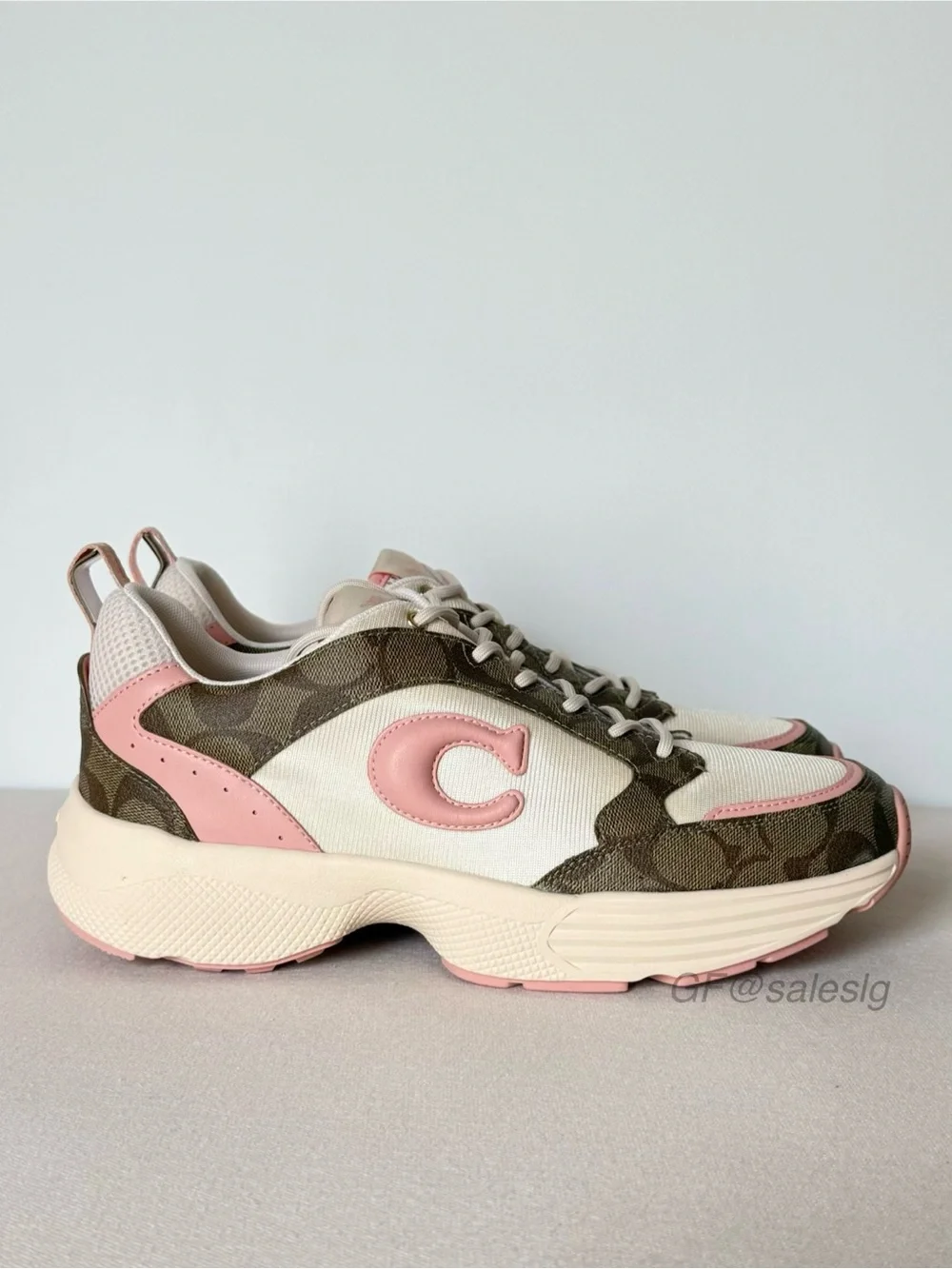 NWT Coach C275 Tech lady’s Runner Sneaker Pink Signature size 11B CI071
